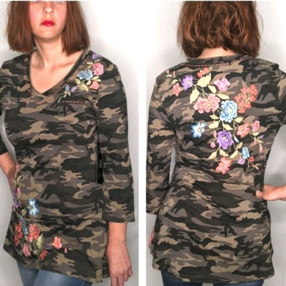 Papparazi by Biz Camouflage Embroidered Top - Picture 1 of 13